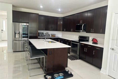 Casa en venta en Orlando, Florida, 5 dormitorios, 305.65 m2 № 1690794 - foto 30