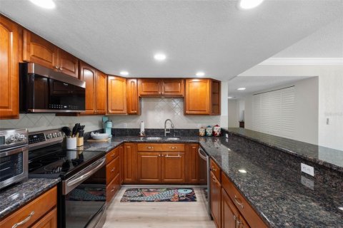 Copropriété à louer à Clearwater, Floride: 2 chambres, 129.32 m2 № 2391433 - photo 8