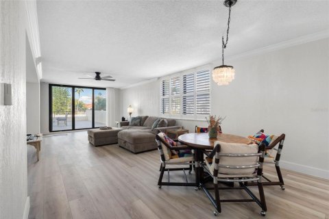 Copropriété à louer à Clearwater, Floride: 2 chambres, 129.32 m2 № 2391433 - photo 4