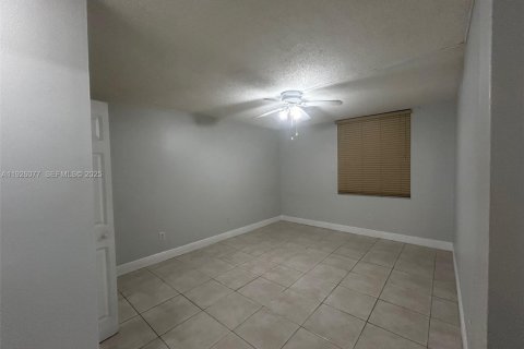 Appartement à louer à Miami, Floride: 1 chambre, 57.04 m2 № 1984659 - photo 13