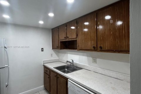 Appartement à louer à Miami, Floride: 1 chambre, 57.04 m2 № 1984659 - photo 4