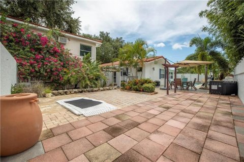 Villa ou maison à vendre à Saint Petersburg, Floride: 3 chambres, 255.48 m2 № 2096969 - photo 25