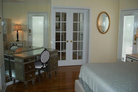 Villa ou maison à vendre à Saint Petersburg, Floride: 3 chambres, 255.48 m2 № 2096969 - photo 12