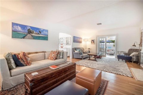 Villa ou maison à vendre à Saint Petersburg, Floride: 3 chambres, 255.48 m2 № 2096969 - photo 5