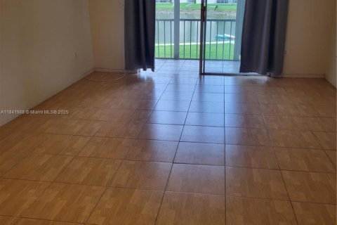 Condominio en alquiler en Aventura, Florida, 1 dormitorio, 71.35 m2 № 1836544 - foto 9