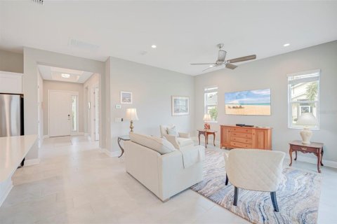Villa ou maison à vendre à Port Charlotte, Floride: 2 chambres, 139.45 m2 № 2437349 - photo 5