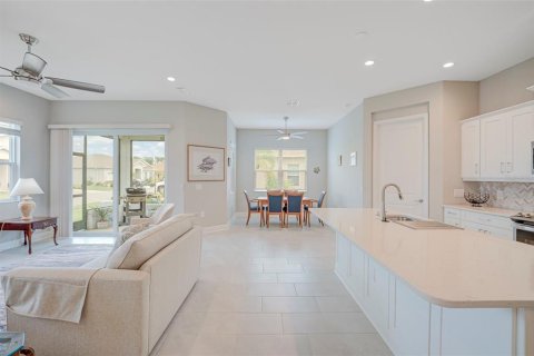Villa ou maison à vendre à Port Charlotte, Floride: 2 chambres, 139.45 m2 № 2437349 - photo 3