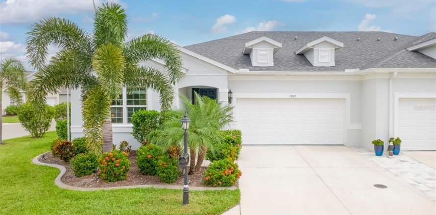 Villa ou maison à Port Charlotte, Floride 2 chambres, 139.45 m2 № 2437349