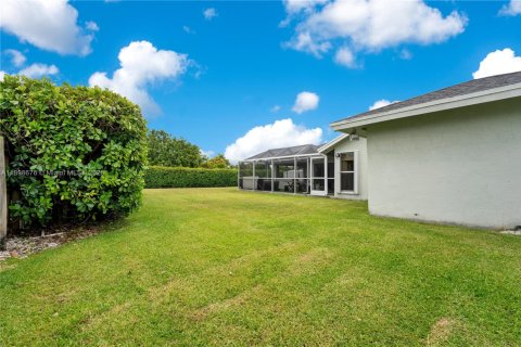 Casa en alquiler en Miami, Florida, 4 dormitorios, 274.99 m2 № 1951348 - foto 29