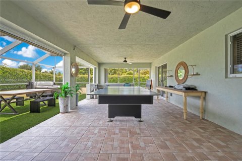 Casa en alquiler en Miami, Florida, 4 dormitorios, 274.99 m2 № 1951348 - foto 24