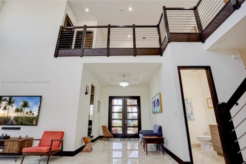Villa ou maison à vendre à Miami Lakes, Floride: 5 chambres, 385.27 m2 № 1861861 - photo 6