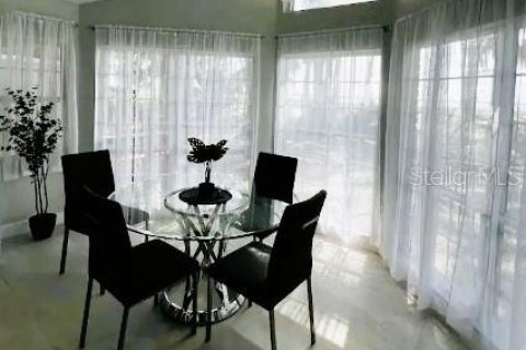 House in Hawthorne, Florida 4 bedrooms, 303.98 sq.m. № 2218489 - photo 10