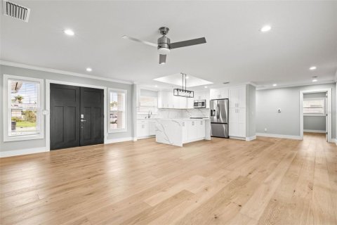 Villa ou maison à vendre à Saint Petersburg, Floride: 4 chambres, 172.8 m2 № 2121202 - photo 11