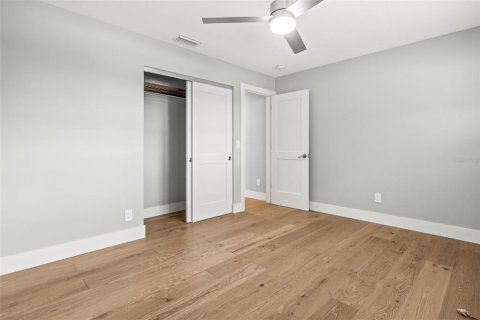 Villa ou maison à vendre à Saint Petersburg, Floride: 4 chambres, 172.8 m2 № 2121202 - photo 19