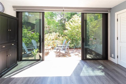 Condo in Longboat Key, Florida, 2 bedrooms  № 1203664 - photo 27