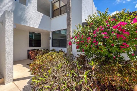 Condo in Longboat Key, Florida, 2 bedrooms  № 1203664 - photo 3