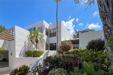 Condo in Longboat Key, Florida, 2 bedrooms  № 1203664 - photo 2