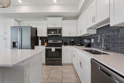 Condominio en venta en Kissimmee, Florida, 2 dormitorios, 110.18 m2 № 1832004 - foto 8