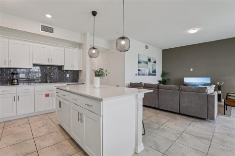 Condominio en venta en Kissimmee, Florida, 2 dormitorios, 110.18 m2 № 1832004 - foto 9