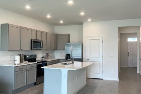 Adosado en alquiler en Apollo Beach, Florida, 3 dormitorios, 155.52 m2 № 1873676 - foto 2