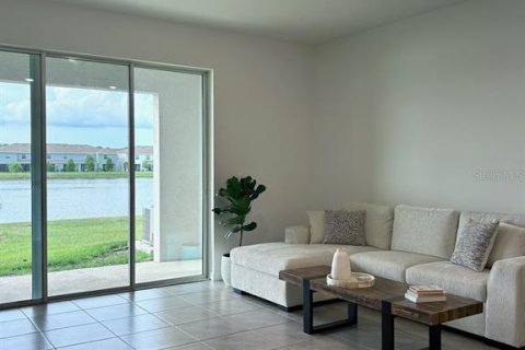 Adosado en alquiler en Apollo Beach, Florida, 3 dormitorios, 155.52 m2 № 1873676 - foto 5