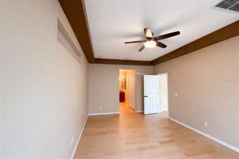 House in Leesburg, Florida 4 bedrooms, 207.73 sq.m. № 2230246 - photo 4