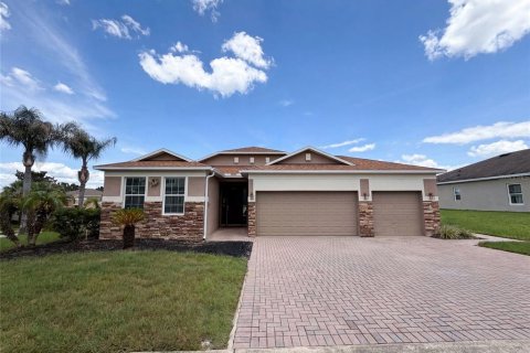House in Leesburg, Florida 4 bedrooms, 207.73 sq.m. № 2230246 - photo 23