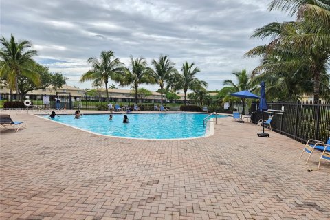 Touwnhouse à vendre à Tamarac, Floride: 3 chambres, 138.05 m2 № 1766475 - photo 24