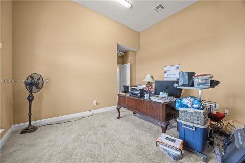 House in Jacksonville, Florida 3 bedrooms, 283.72 sq.m. № 1825792 - photo 17