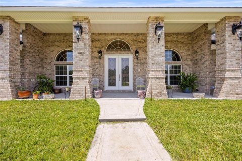 House in Jacksonville, Florida 3 bedrooms, 283.72 sq.m. № 1825792 - photo 1