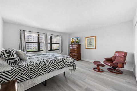 Copropriété à vendre à Lauderdale-by-the-Sea, Floride: 1 chambre, 100.33 m2 № 2188714 - photo 12