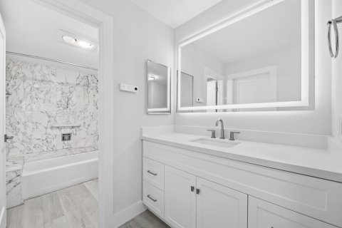 Copropriété à vendre à Lauderdale-by-the-Sea, Floride: 1 chambre, 100.33 m2 № 2188714 - photo 15