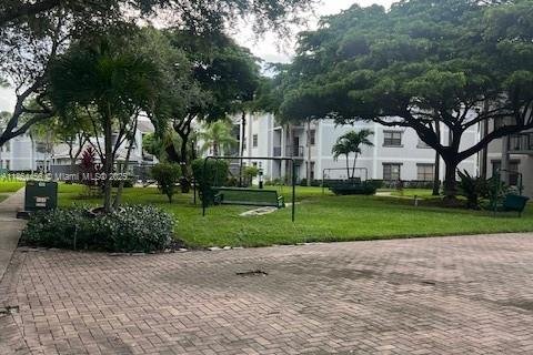 Copropriété à louer à Coral Springs, Floride: 2 chambres, 103.49 m2 № 1893374 - photo 24