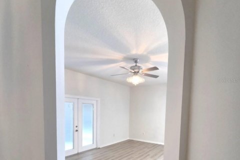 Villa ou maison à vendre à Kissimmee, Floride: 4 chambres, 229.38 m2 № 2405307 - photo 7