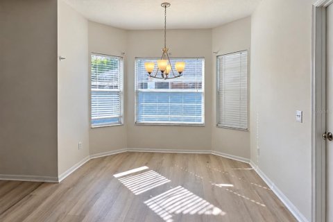 Villa ou maison à vendre à Kissimmee, Floride: 4 chambres, 229.38 m2 № 2405307 - photo 17