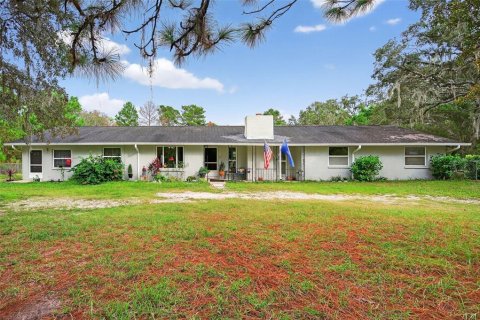 House in Hudson, Florida 4 bedrooms, 254.18 sq.m. № 1918328 - photo 1