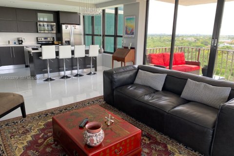 Condo in Miami, Florida, 2 bedrooms  № 2076336 - photo 5