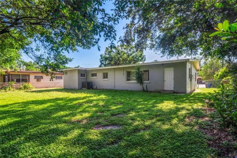 House in Clearwater, Florida 3 bedrooms, 168.9 sq.m. № 1902296 - photo 25