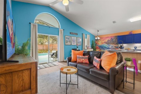 Villa ou maison à vendre à Davenport, Floride: 4 chambres, 170.57 m2 № 2436968 - photo 2