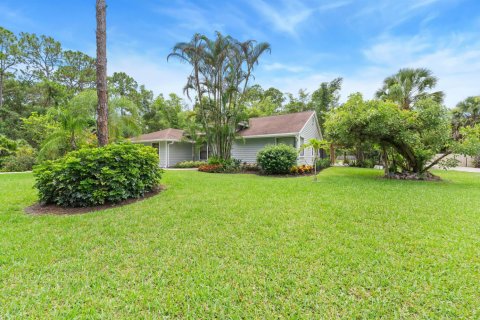 House in Jupiter, Florida 3 bedrooms, 193.14 sq.m. № 2191117 - photo 24