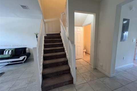 Townhouse in Homestead, Florida 3 bedrooms, 154.12 sq.m. № 2017861 - photo 15