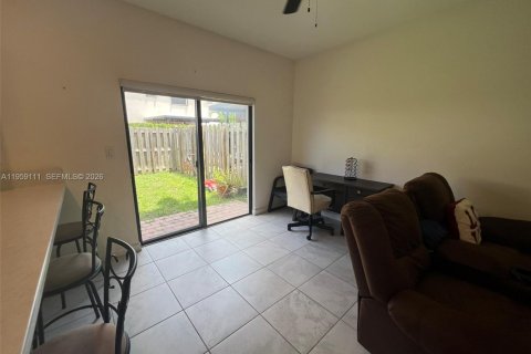 Townhouse in Homestead, Florida 3 bedrooms, 154.12 sq.m. № 2017861 - photo 19