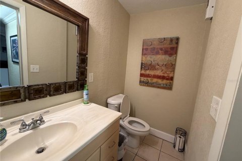 Propiedad comercial en venta en Tampa, Florida, 281.03 m2 № 2143562 - foto 13