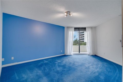 Condominio en venta en Saint Petersburg, Florida, 2 dormitorios, 137.12 m2 № 2200998 - foto 12