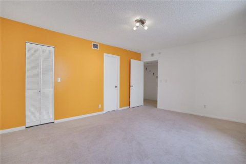 Condominio en venta en Saint Petersburg, Florida, 2 dormitorios, 137.12 m2 № 2200998 - foto 18