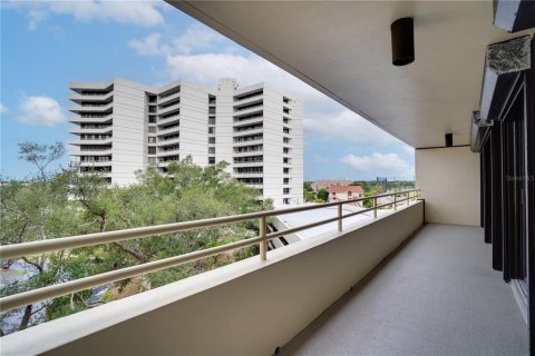 Condominio en venta en Saint Petersburg, Florida, 2 dormitorios, 137.12 m2 № 2200998 - foto 23