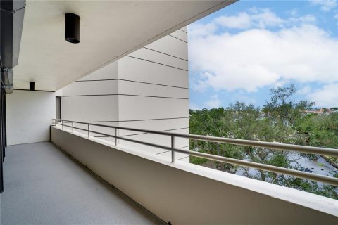 Condominio en venta en Saint Petersburg, Florida, 2 dormitorios, 137.12 m2 № 2200998 - foto 24