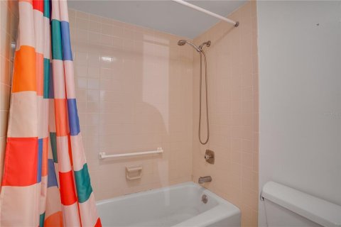 Condominio en venta en Saint Petersburg, Florida, 2 dormitorios, 137.12 m2 № 2200998 - foto 20