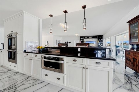 Villa ou maison à vendre à Palmetto, Floride: 3 chambres, 338.63 m2 № 2147626 - photo 11