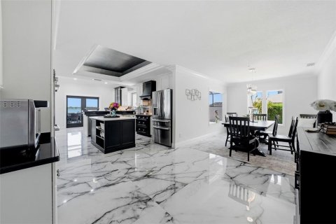Villa ou maison à vendre à Palmetto, Floride: 3 chambres, 338.63 m2 № 2147626 - photo 16